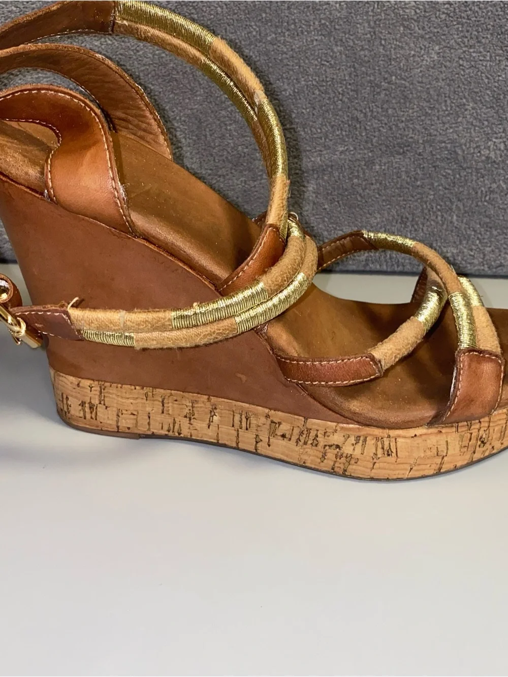 Juicy Couture Brown Gold Strap Cork Wedge Sandals 6.5